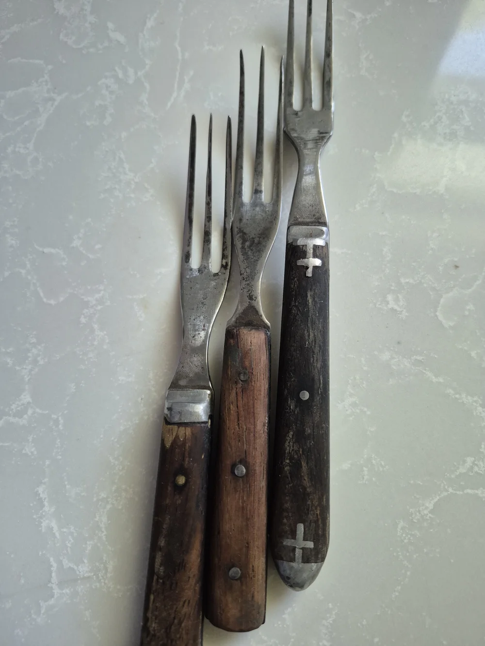 Very Early/ Vintage-Style Wooden Handle Dinner Forks-3 Pc. - Brown